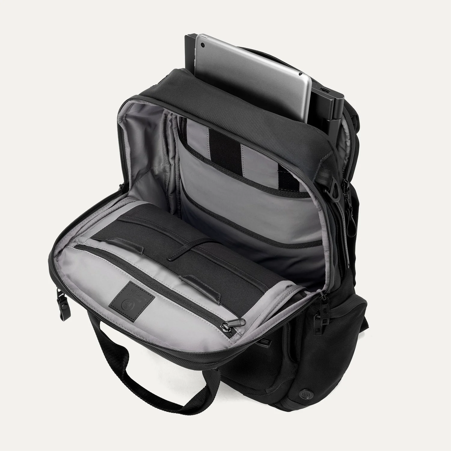 Travelpro® Altitude™ Medium Expandable Laptop Backpack 25-30L - Image 14