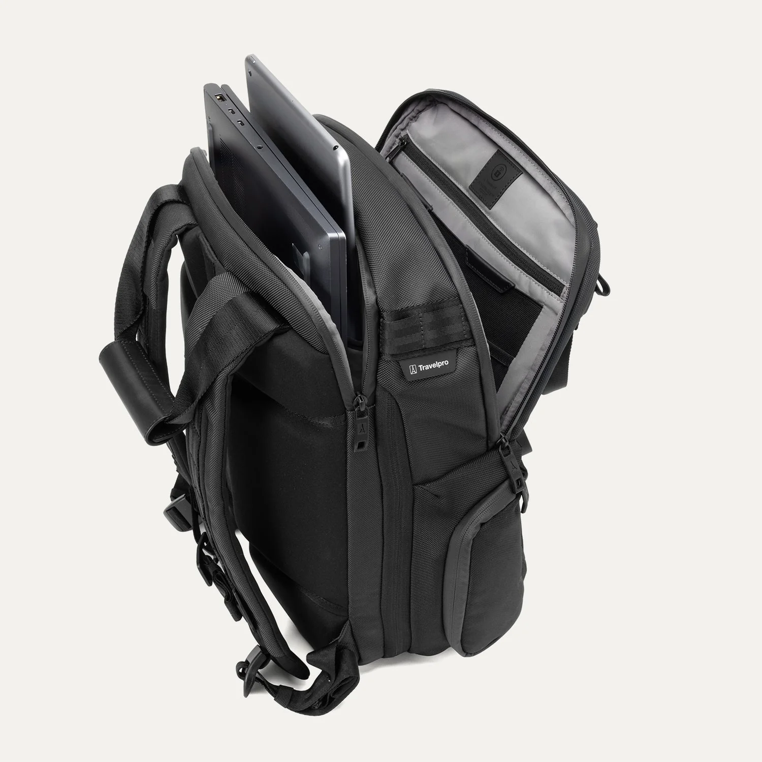 Travelpro® Altitude™ Medium Expandable Laptop Backpack 25-30L - Image 15