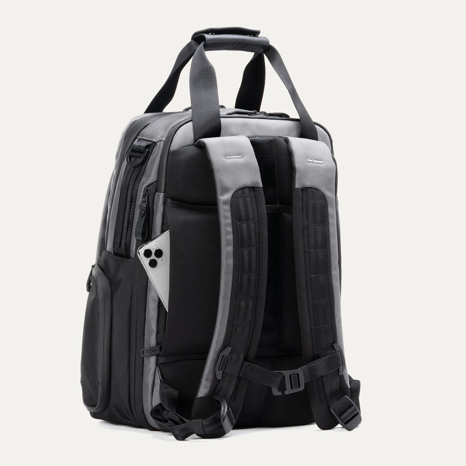 Travelpro® Altitude™ Medium Expandable Laptop Backpack 25-30L - Image 26