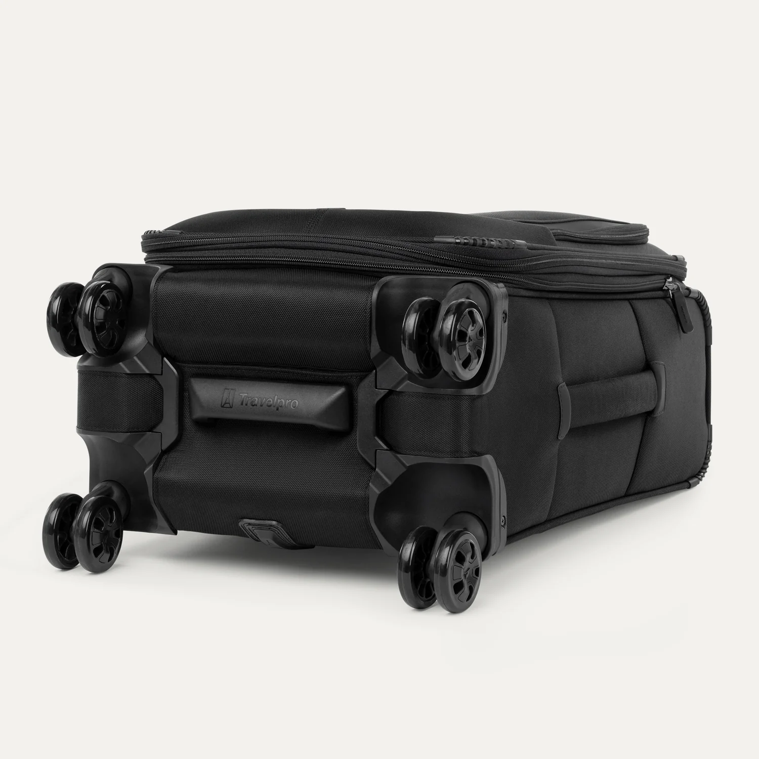 Crew™ Classic Carry-On / Medium Check-in Luggage Set - Image 24