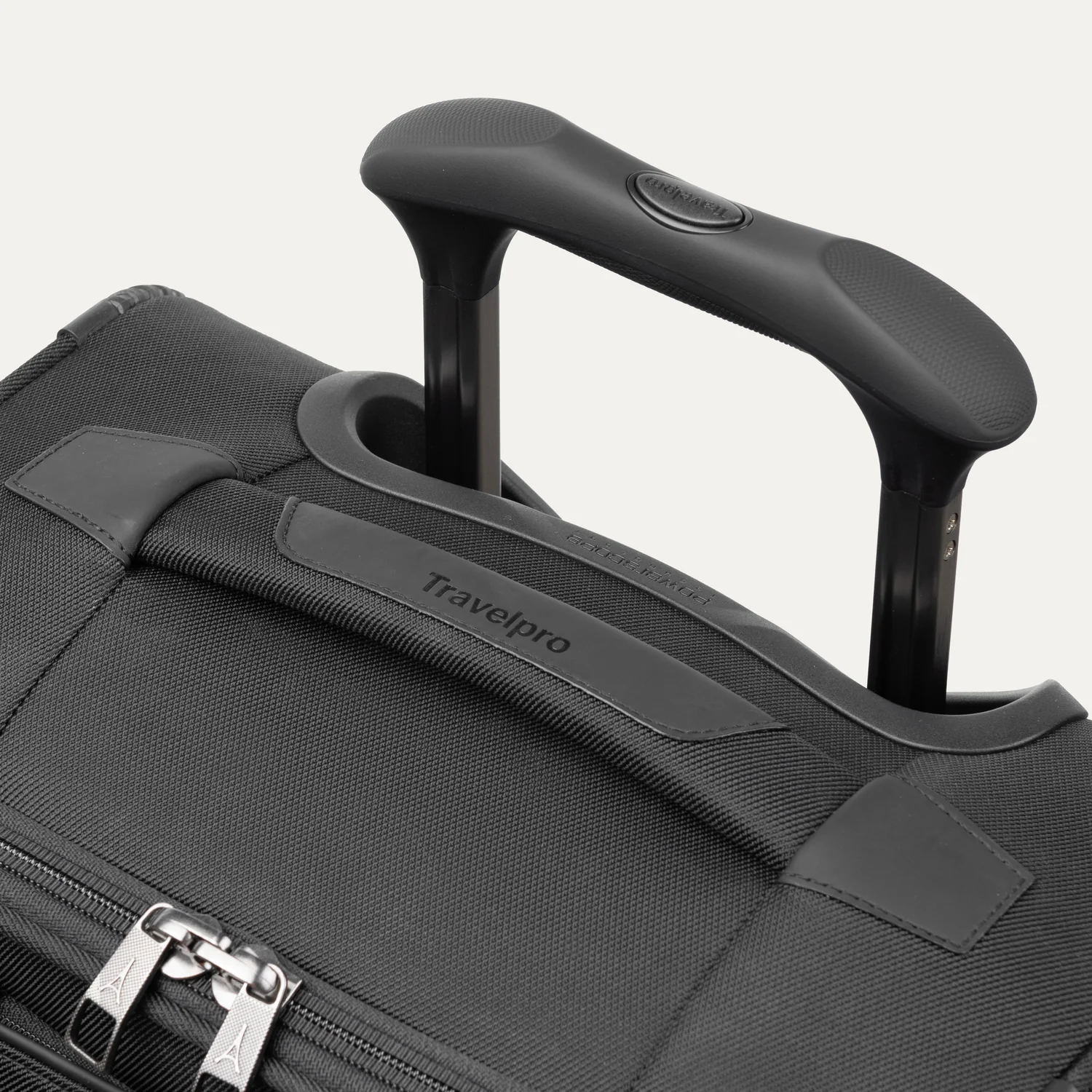 Crew™ Classic Carry-On / Medium Check-in Luggage Set - Image 25