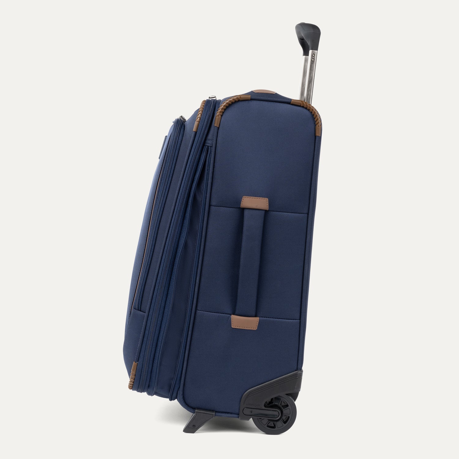 Crew™ Classic Carry-On Expandable Rollaboard® - Image 4