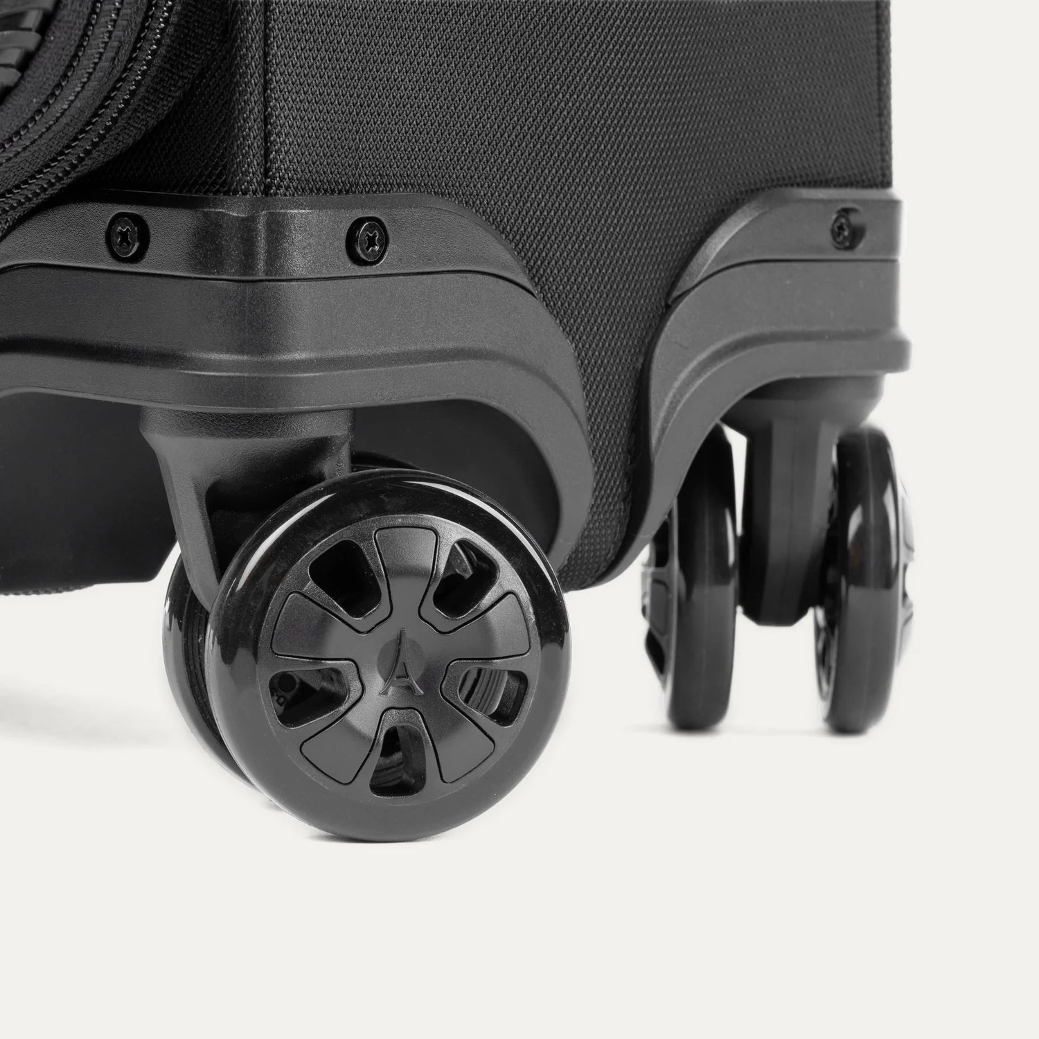 Crew™ Classic Compact Carry-On Expandable Spinner - Image 27