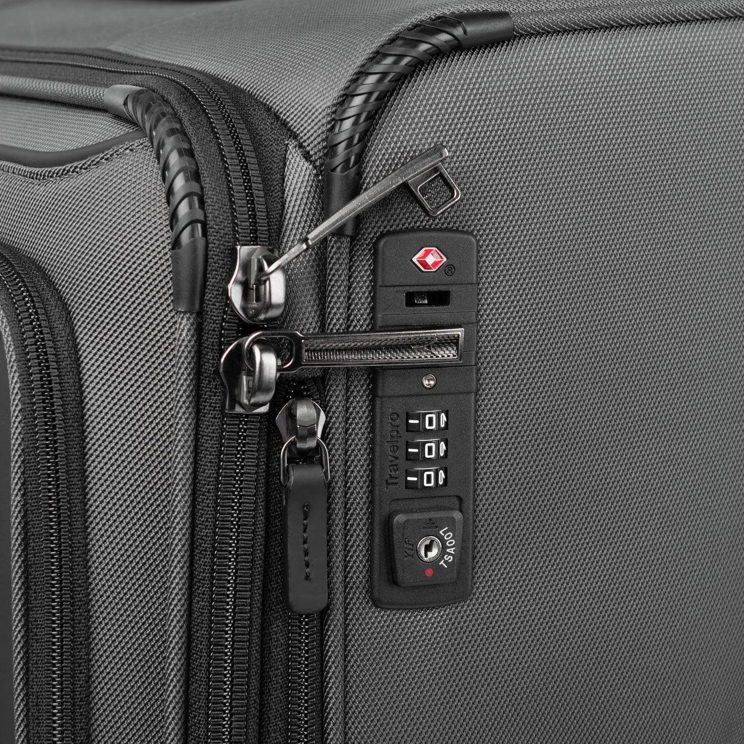 Crew™ Classic Medium Check-in Expandable Spinner - Image 27