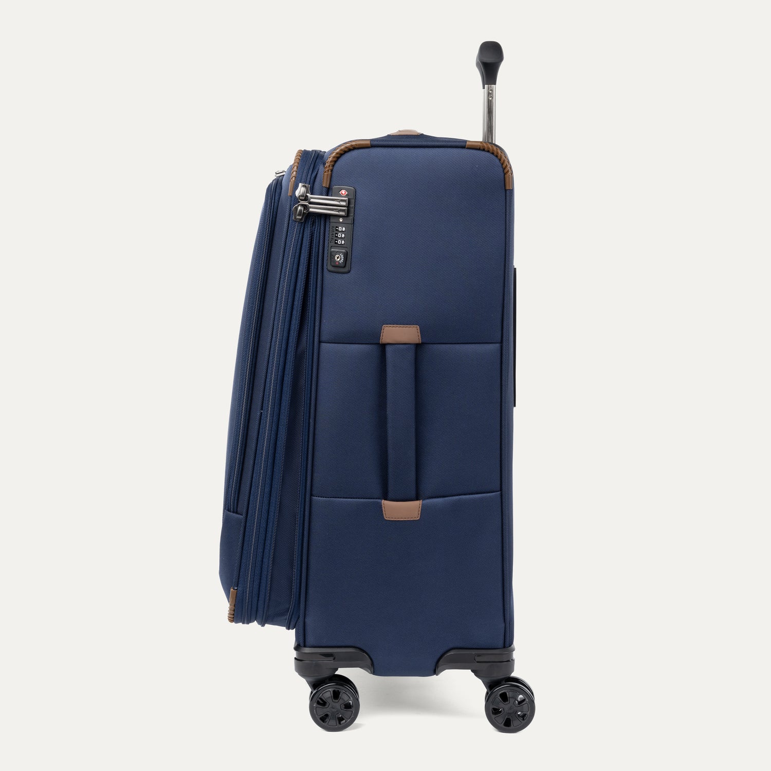 Crew™ Classic Medium Check-in Expandable Spinner - Image 33