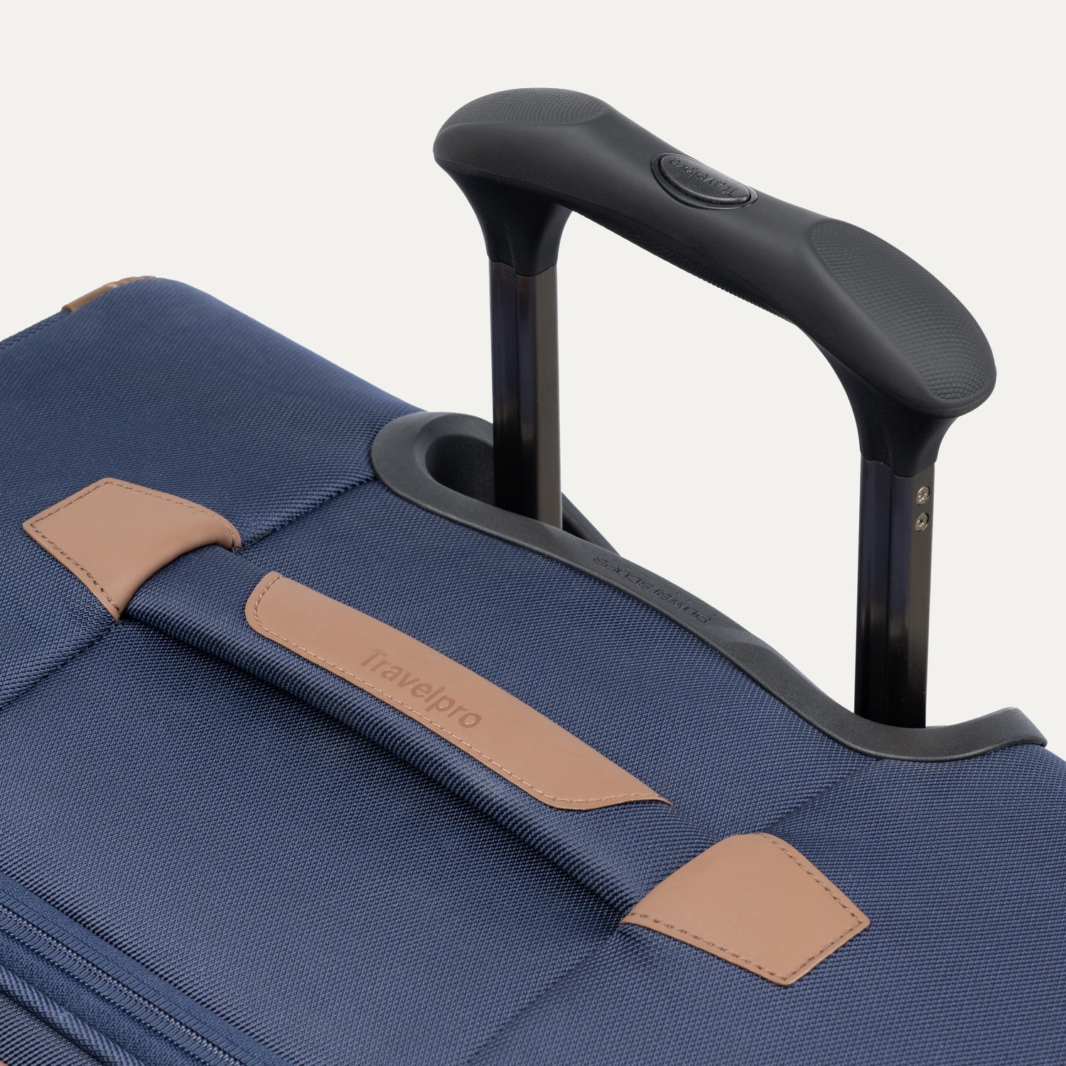 Crew™ Classic Medium Check-in Expandable Spinner - Image 39