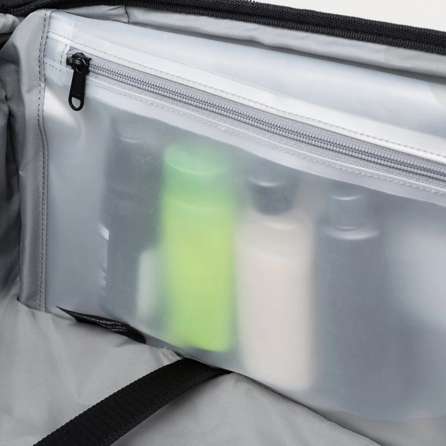 Crew™ Classic Medium Check-in Expandable Spinner - Image 6