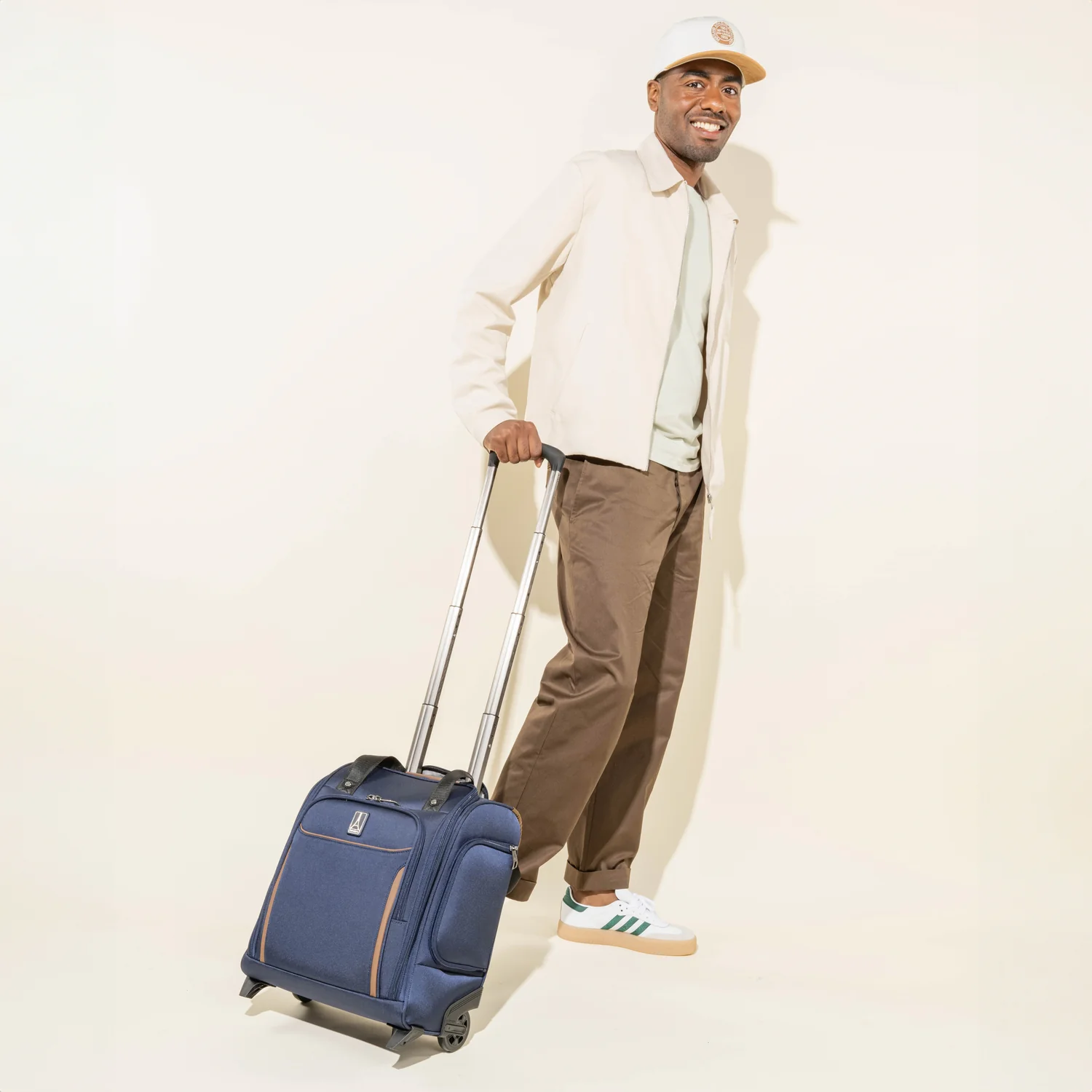 Crew™ Classic Rolling UnderSeat Carry-on - Image 12
