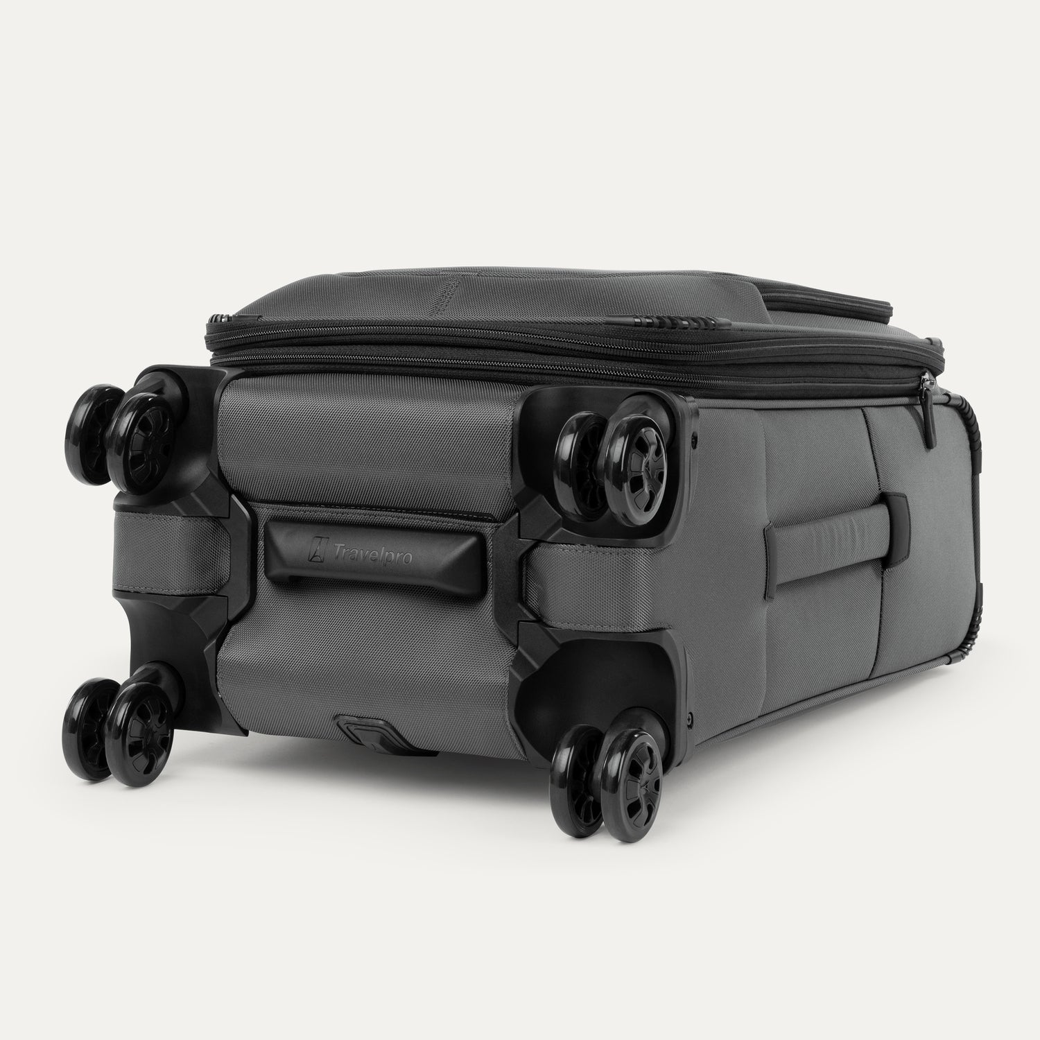 Crew™ Classic UnderSeat Tote / Carry-On Spinner Luggage Set - Image 18