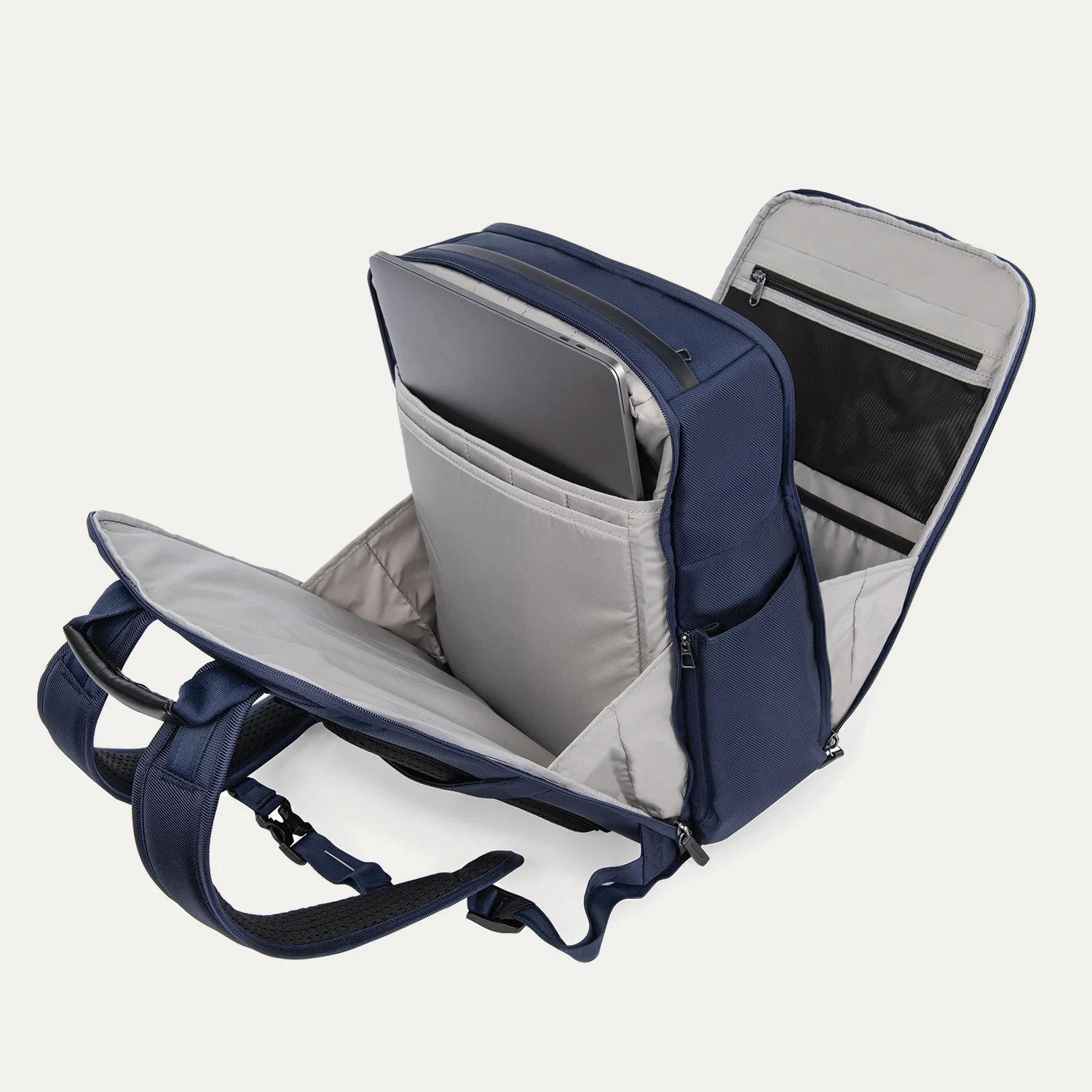 Crew™ Executive Choice™ 3 Large Backpack - Image 16