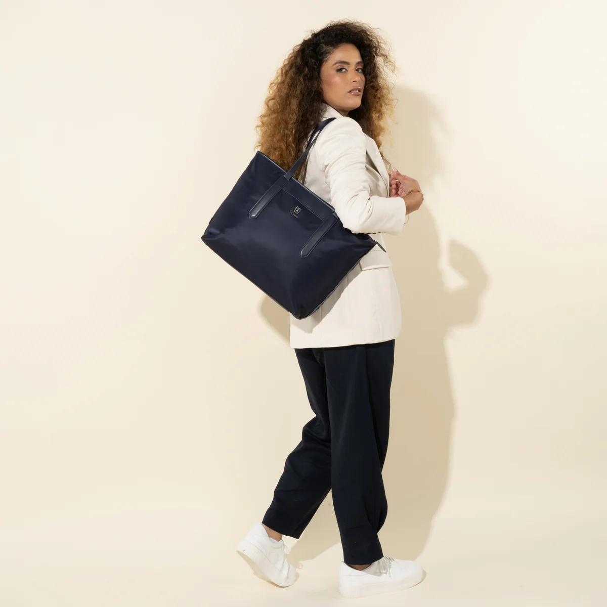 Crew™ Executive Choice™ 3 Women’s Tote - Image 8