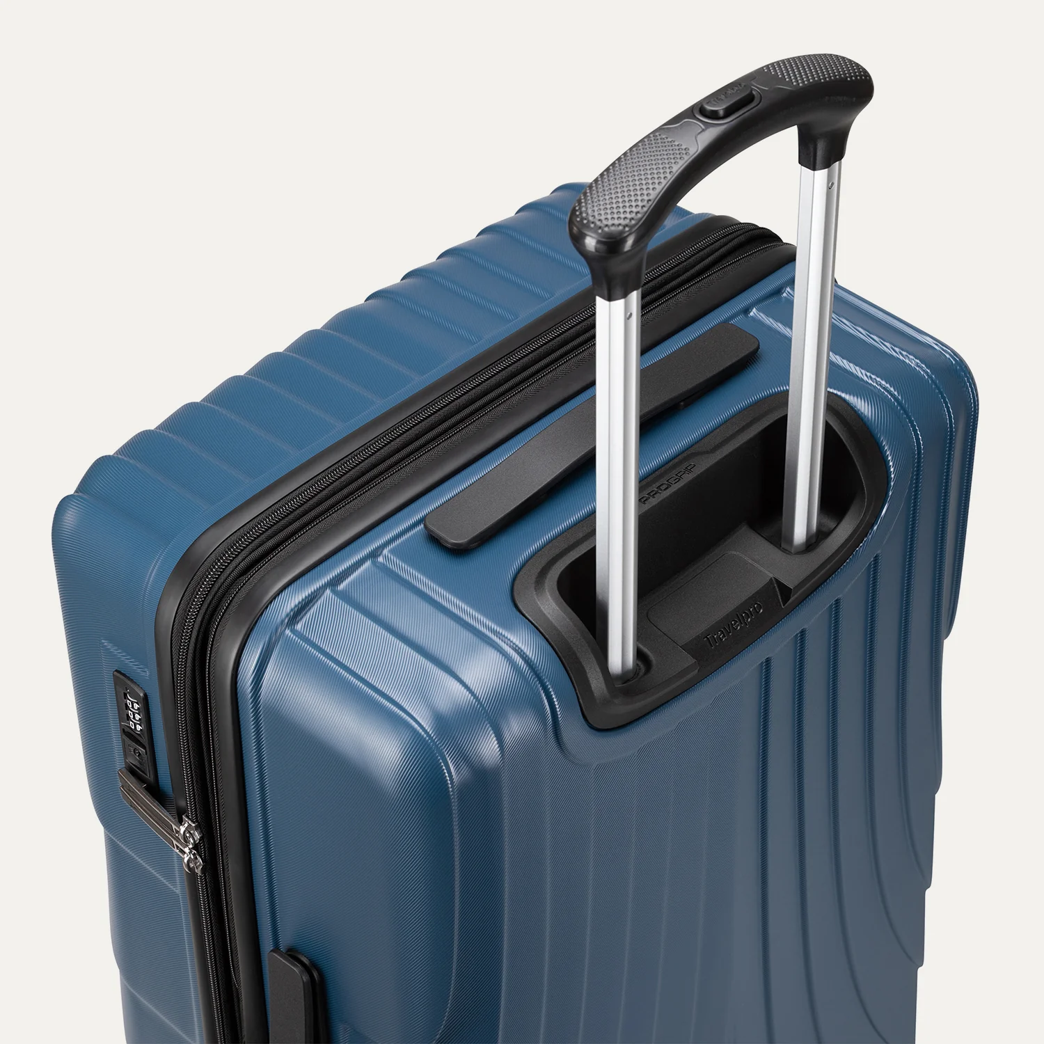 Hydrogen® Three Piece Luggage Set - Image 18