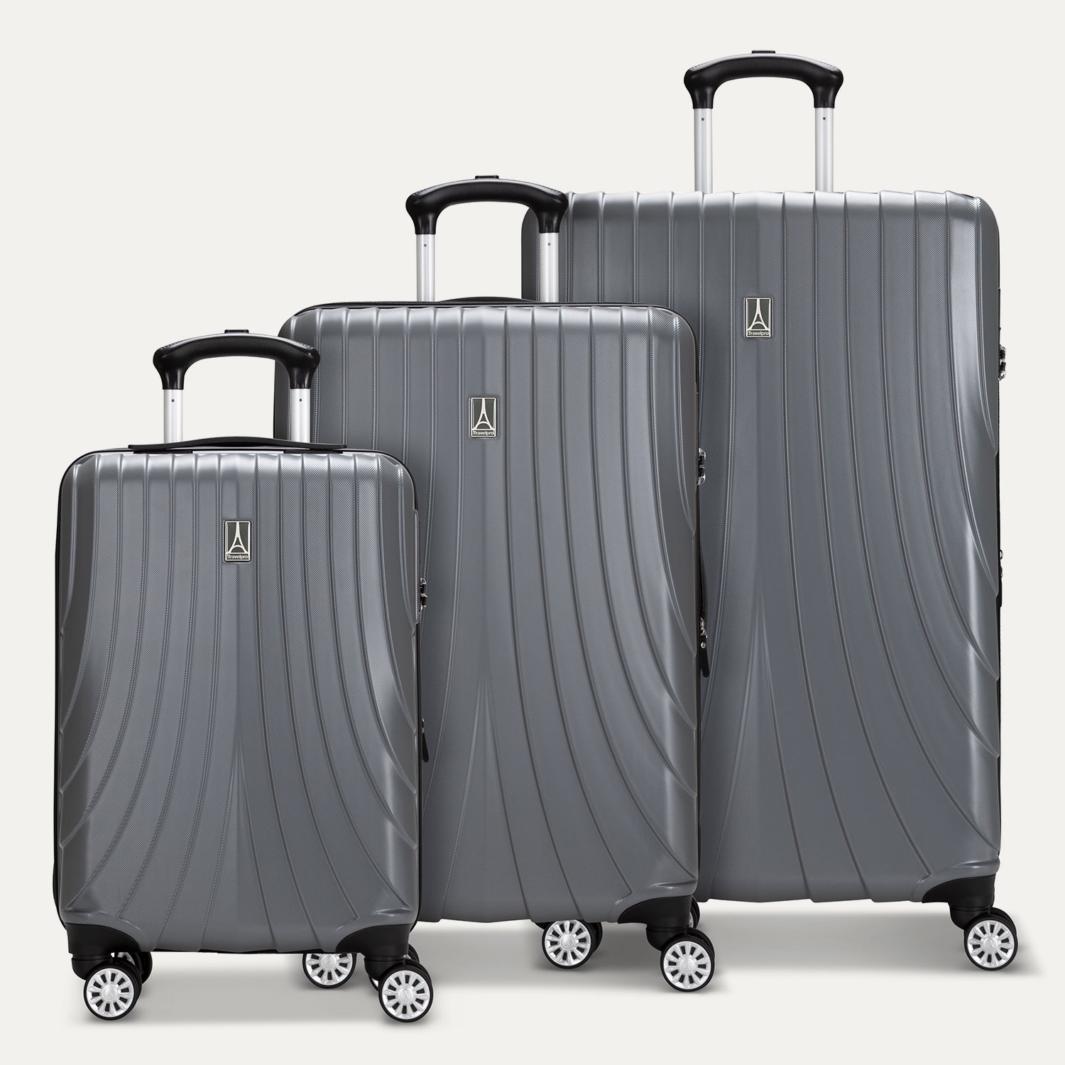 Hydrogen® Three Piece Luggage Set - Image 23