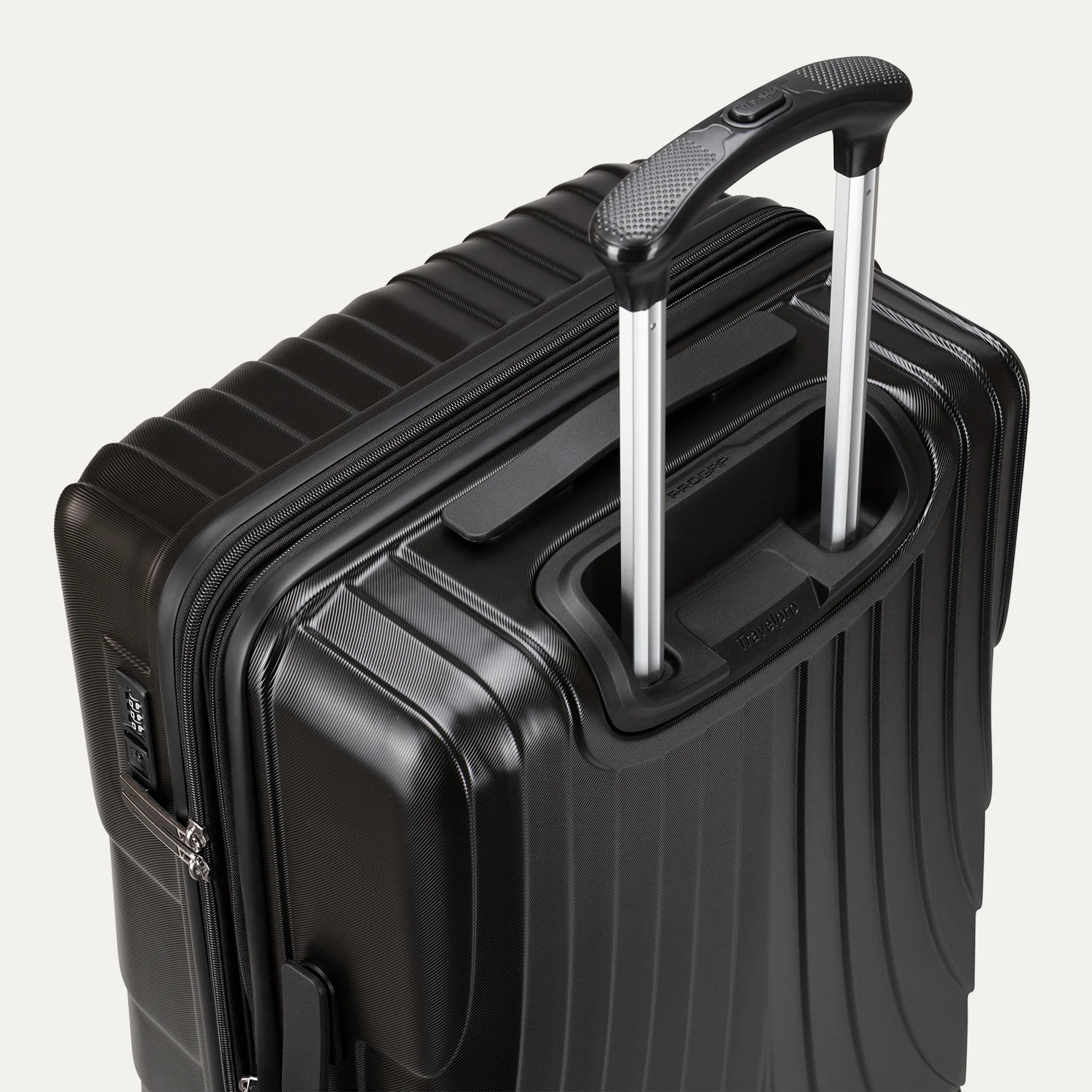 Hydrogen® Three Piece Luggage Set - Image 7