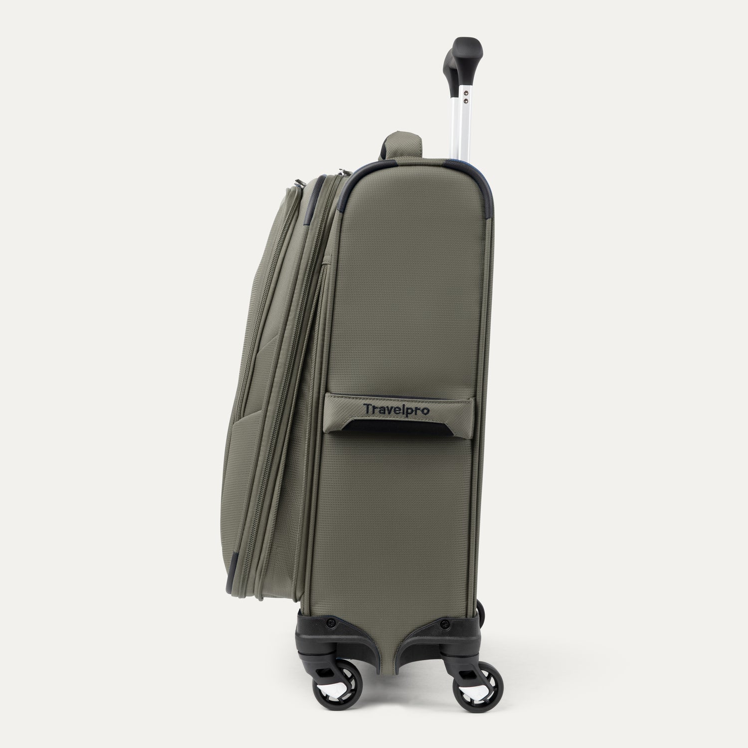 Maxlite® 5 Compact Carry-On Expandable Spinner - Image 28