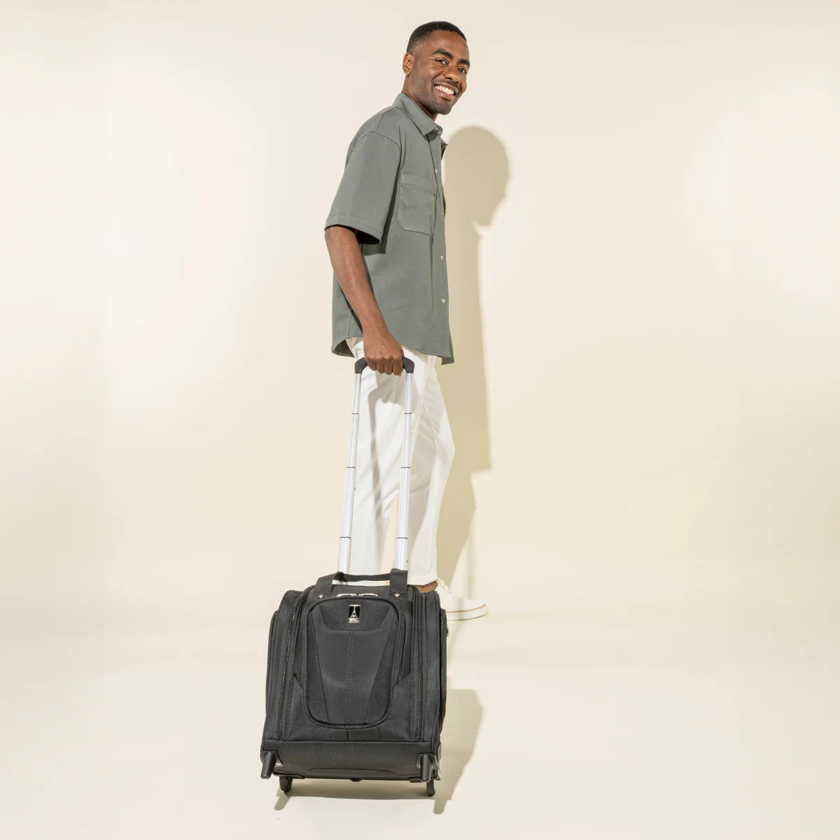 Maxlite® 5 Rolling Underseat Bag - Image 28
