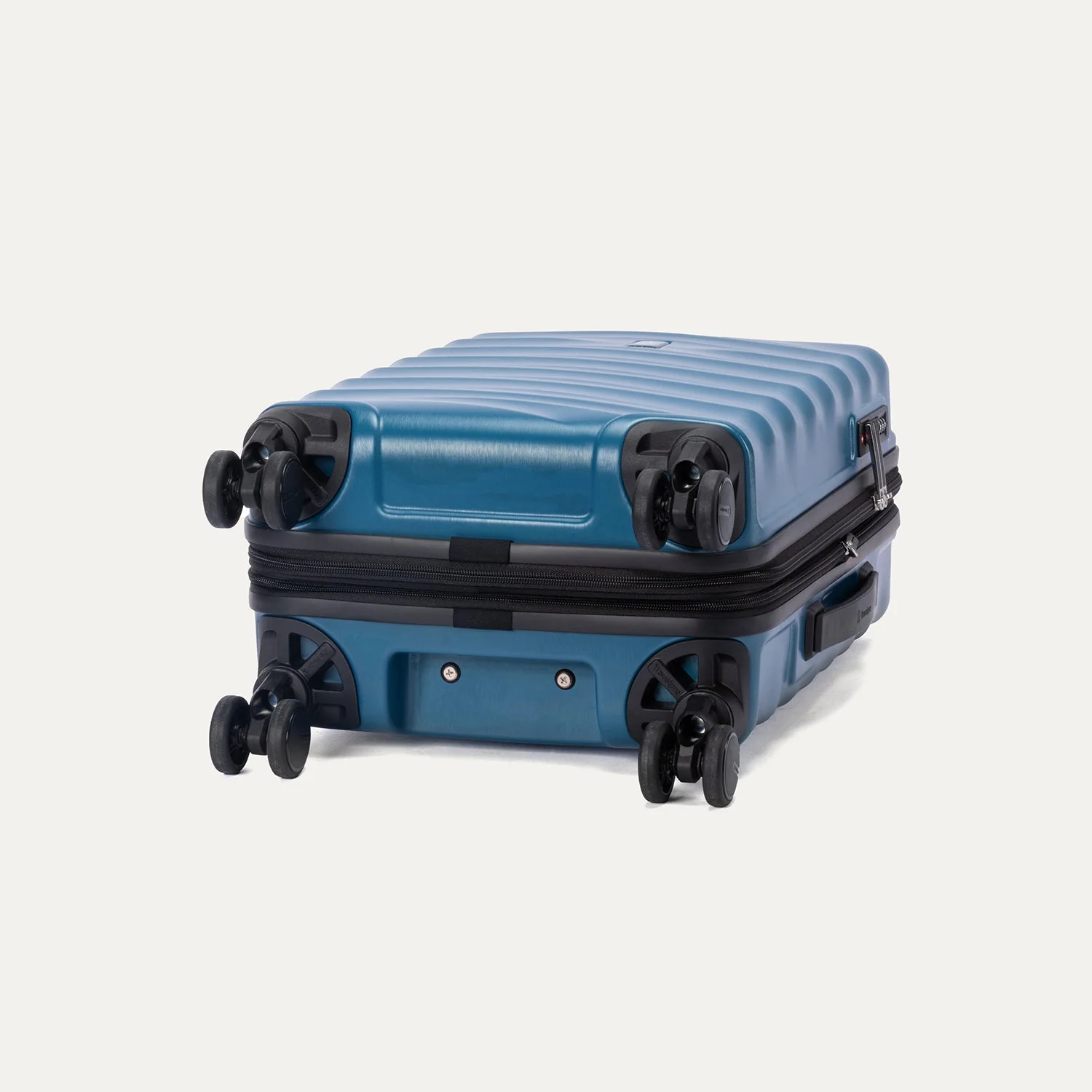 Maxlite® Air V2 Compact Carry-On Hardside Spinner - Image 6