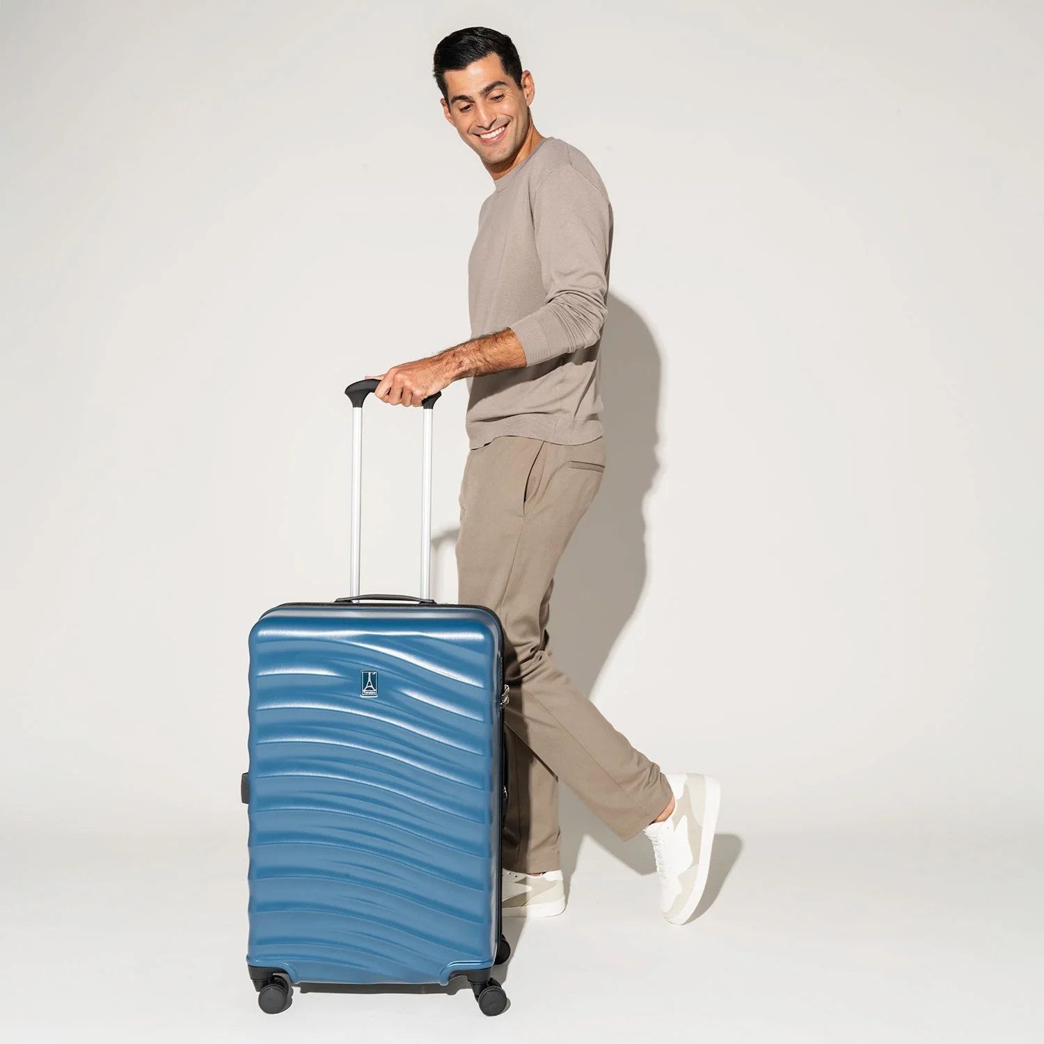 Maxlite® Air V2 Compact Carry-On / Medium Check-In Set - Image 9