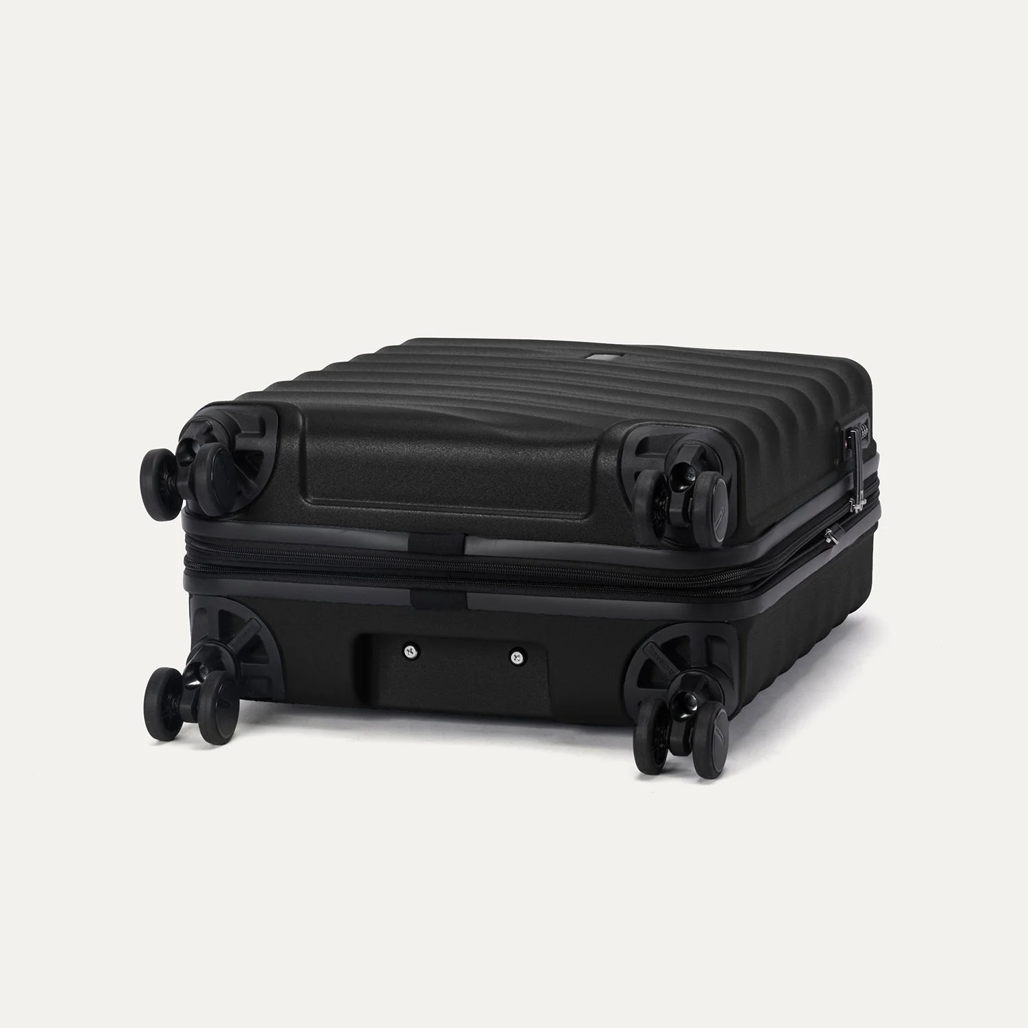 Maxlite® Air V2 International Carry-On Hardside Spinner - Image 6