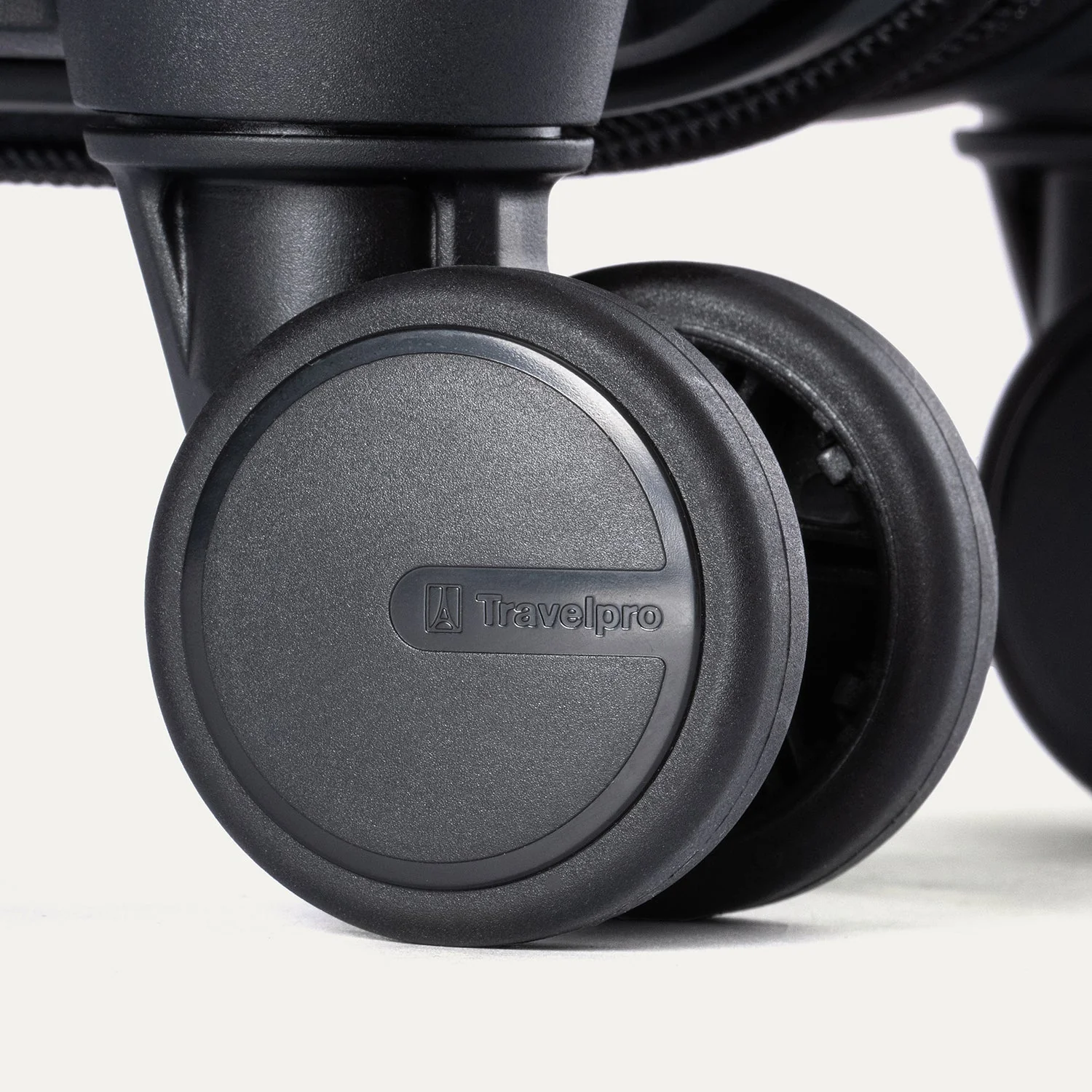 Maxlite® Air V2 Large Check-In Hardside Spinner - Image 28