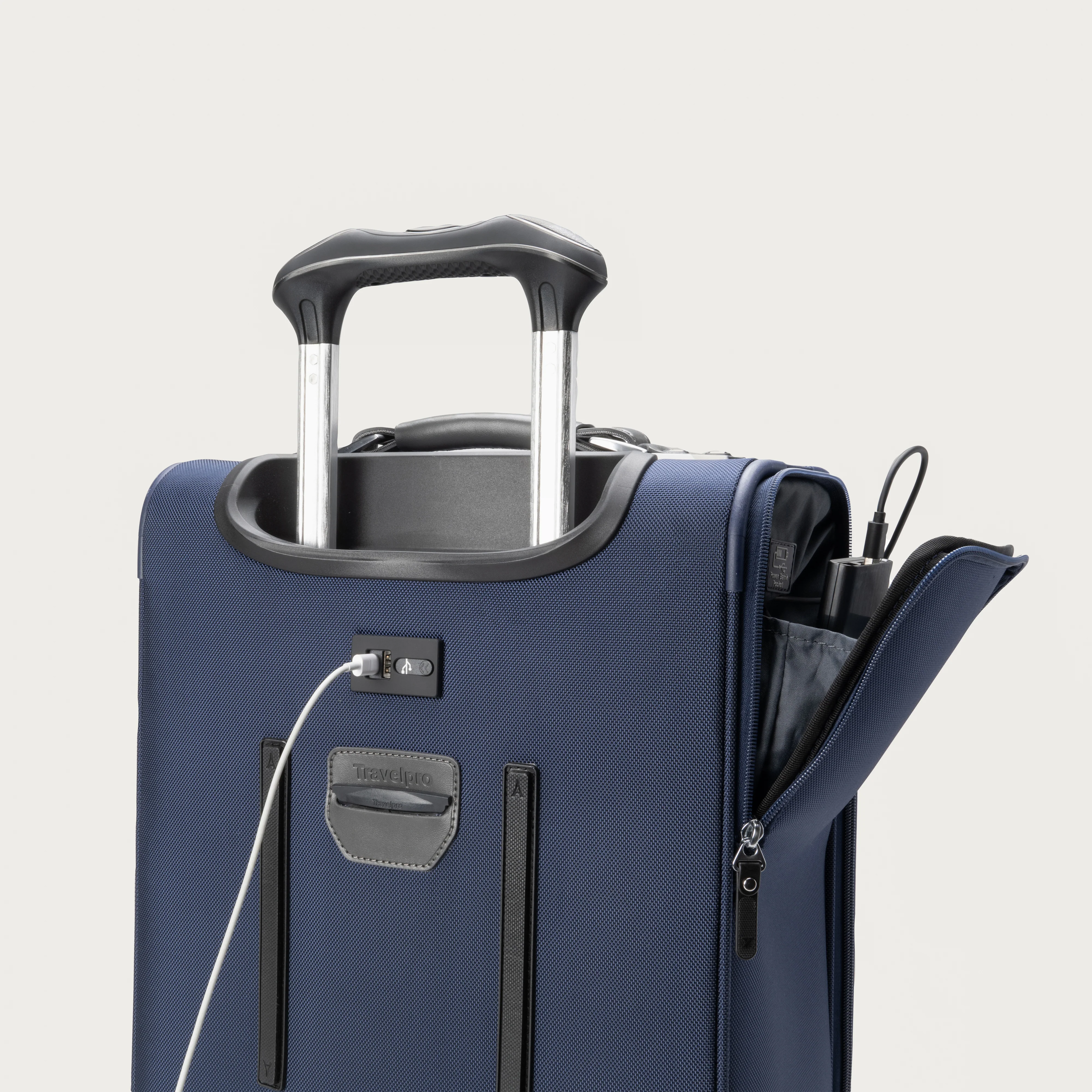 Platinum® Elite 21” Expandable Carry-On Spinner - Image 6