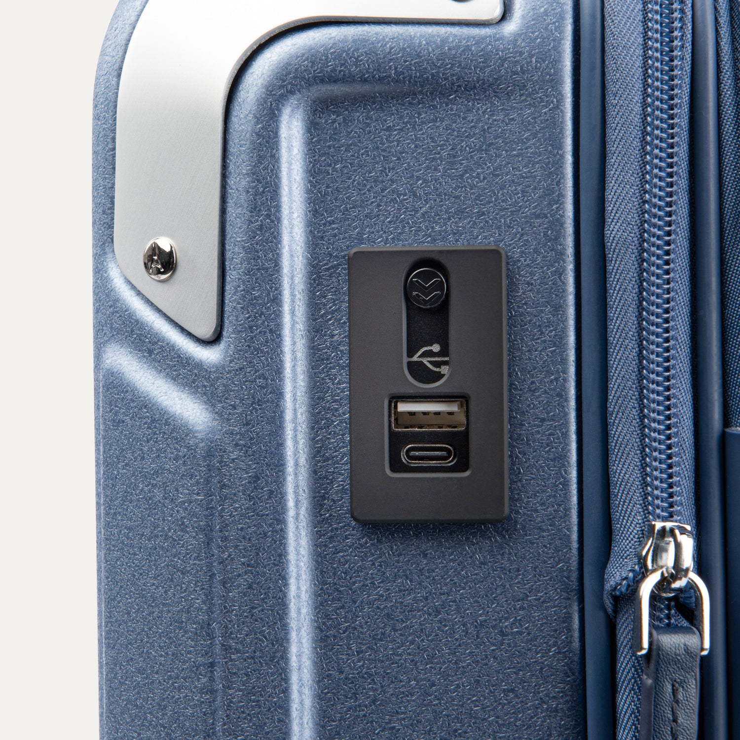 Platinum® Elite Carry-On Business Plus Hardside Spinner - Image 15