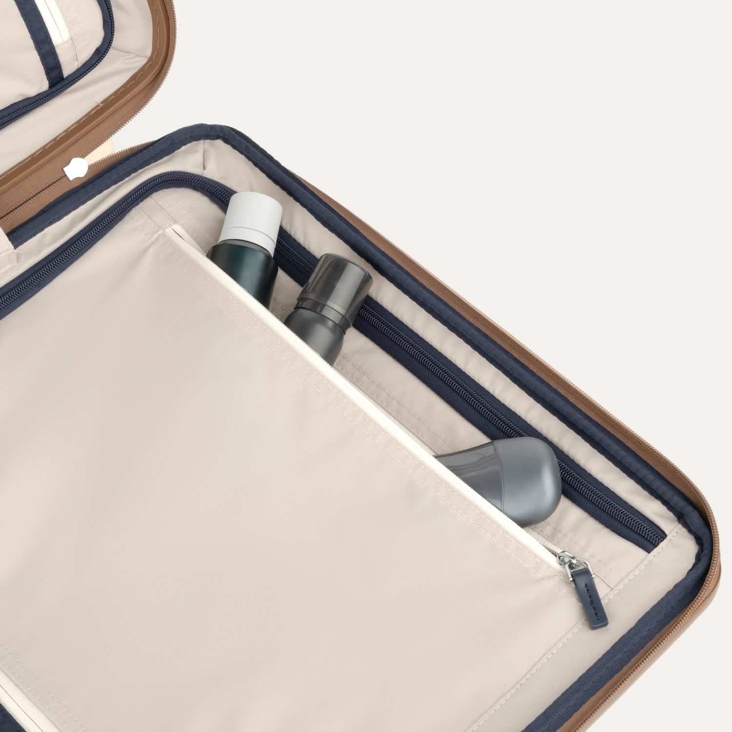 Platinum® Elite Large Check-In Hardside Spinner - Image 49