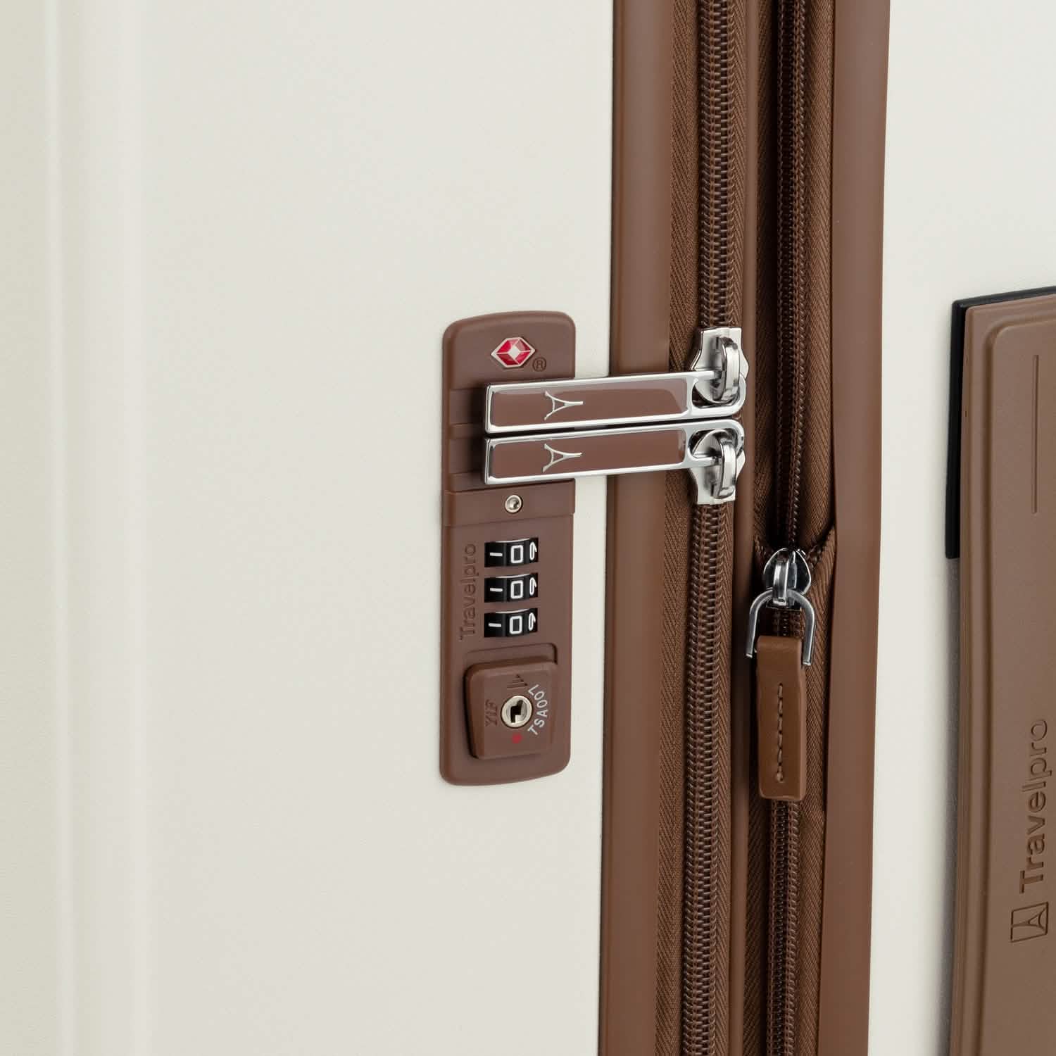 Platinum® Elite Medium Check-In Hardside Spinner - Image 108