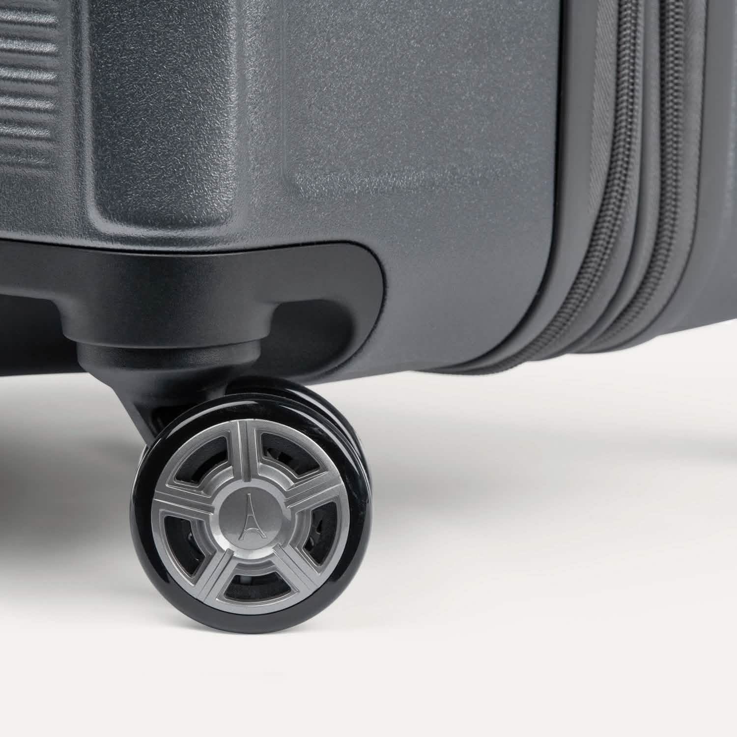 Platinum® Elite Medium Check-In Hardside Spinner - Image 79