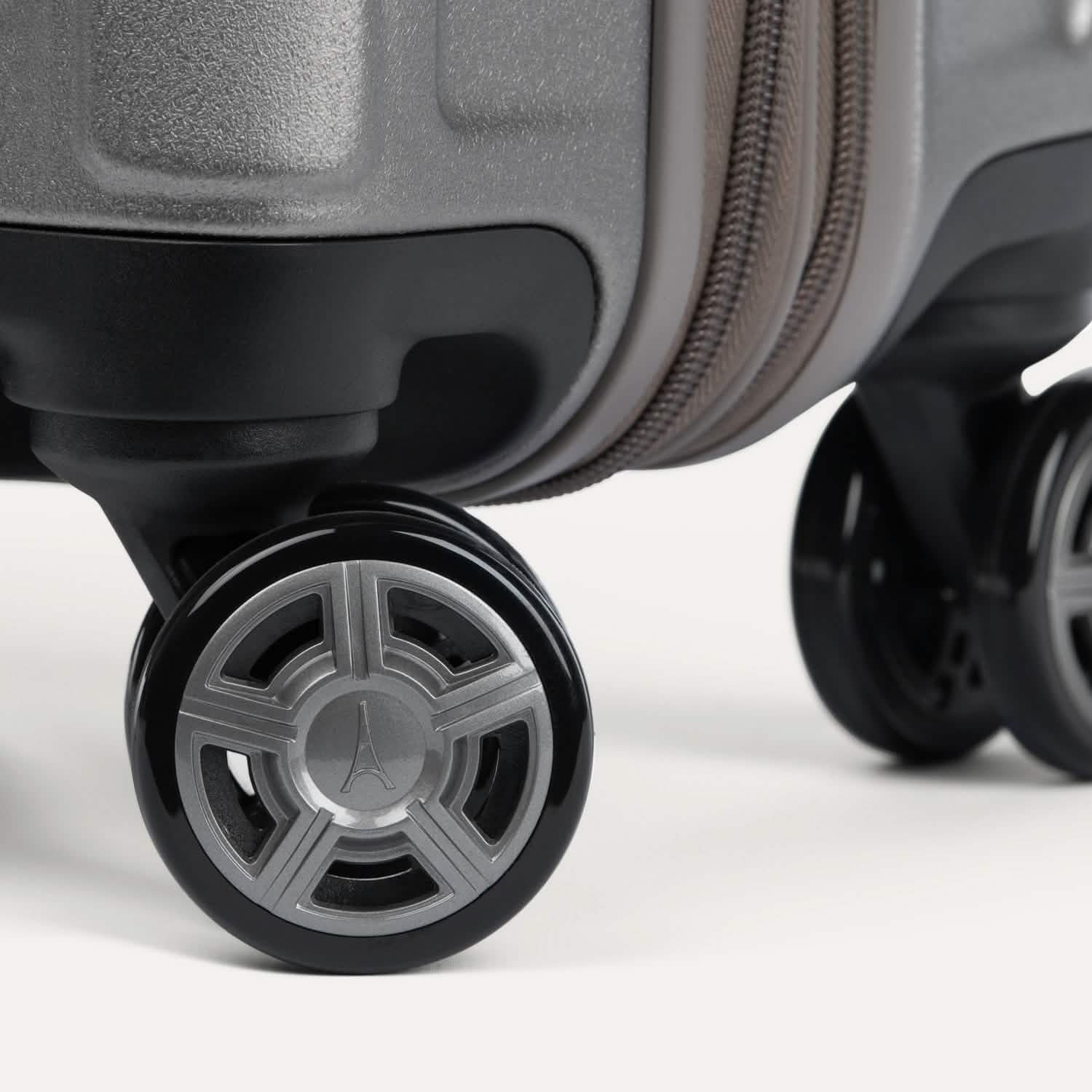Platinum® Elite Slim Carry-On Hardside Spinner - Image 70