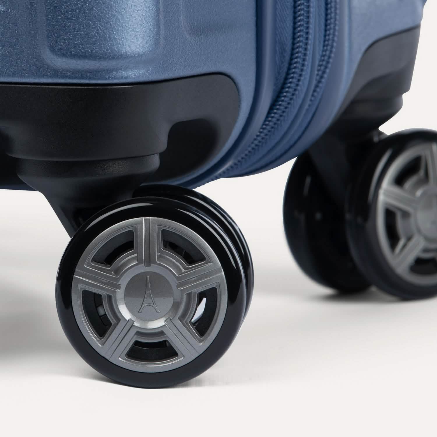 Platinum® Elite Slim Carry-On Hardside Spinner - Image 81