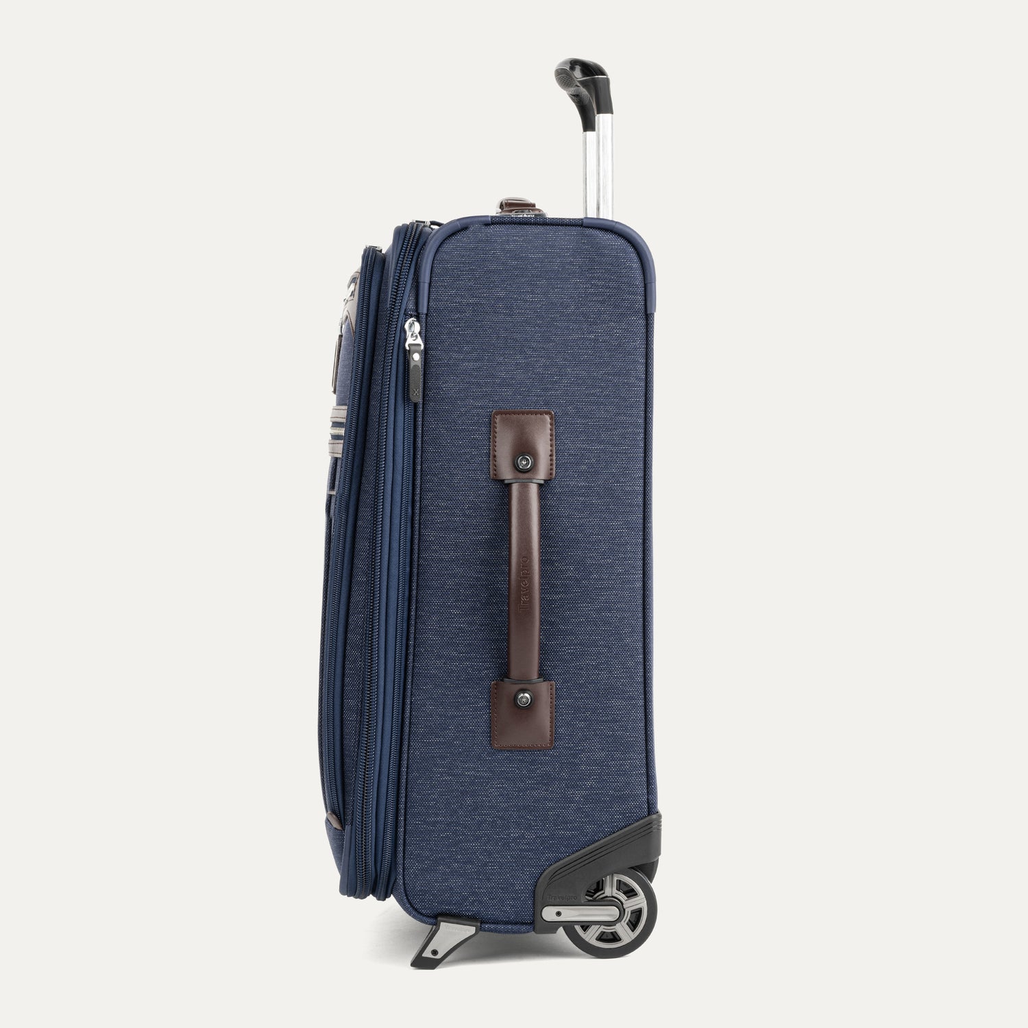 Platinum® Elite 22” Expandable Carry-On Rollaboard - Image 11