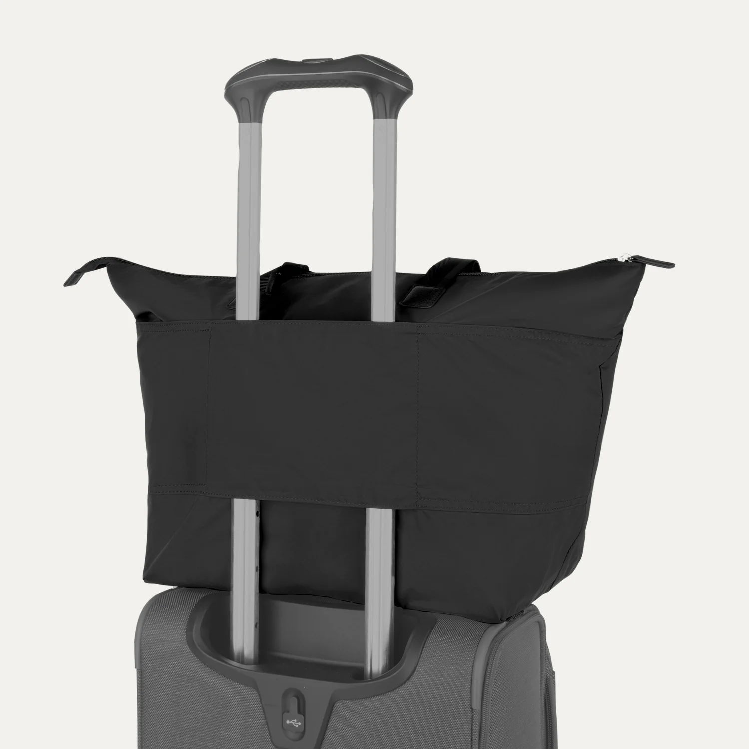 Travelpro® Essentials™ SparePack™ Foldable Tote 2.0 - Image 4