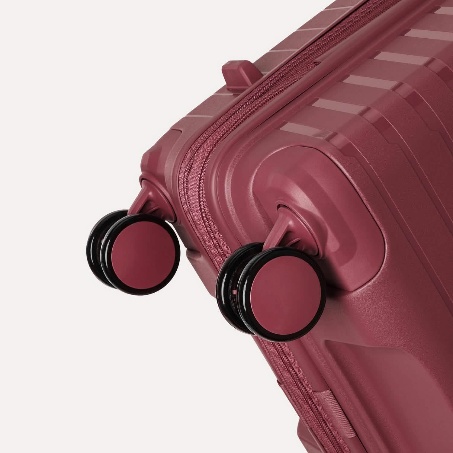 Optima® Expandable Medium Check-in Spinner - Image 31