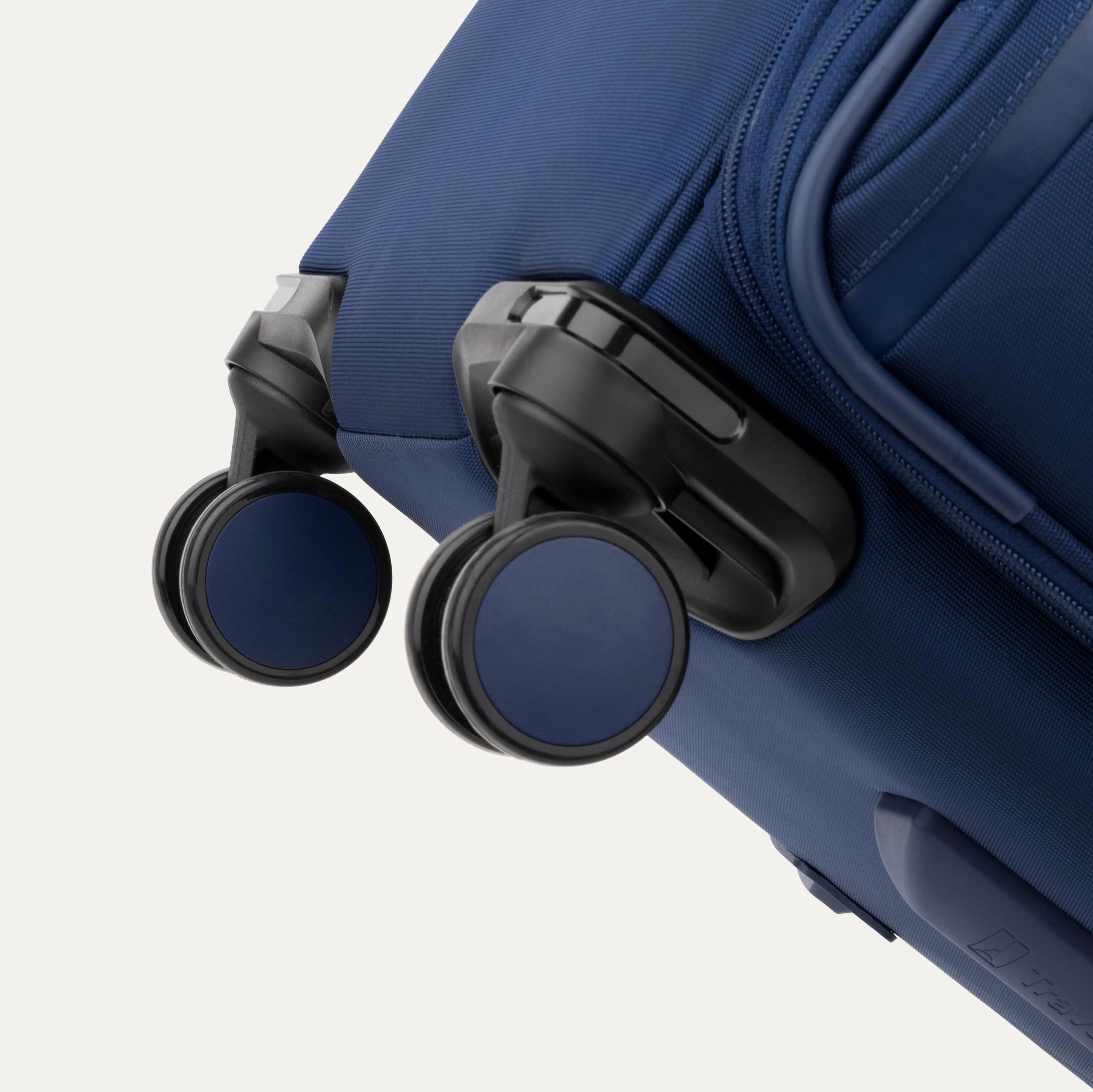 VersaPack®+ Large Check-In Spinner - Image 14