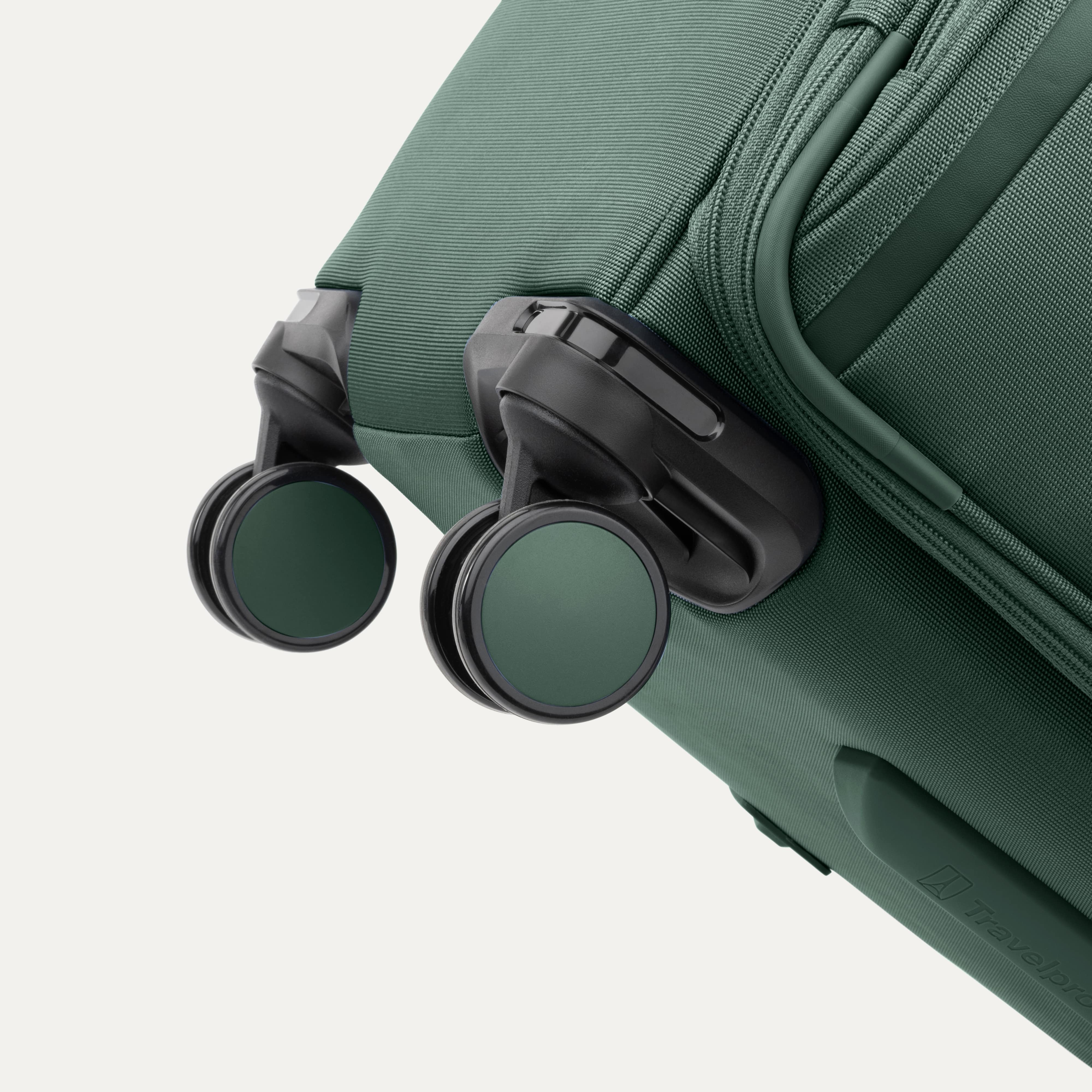 VersaPack®+ Large Check-In Spinner - Image 21